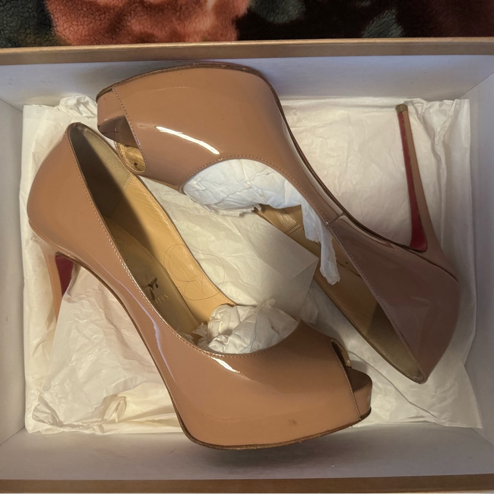 Elegant Nude Peep-Toe Heels